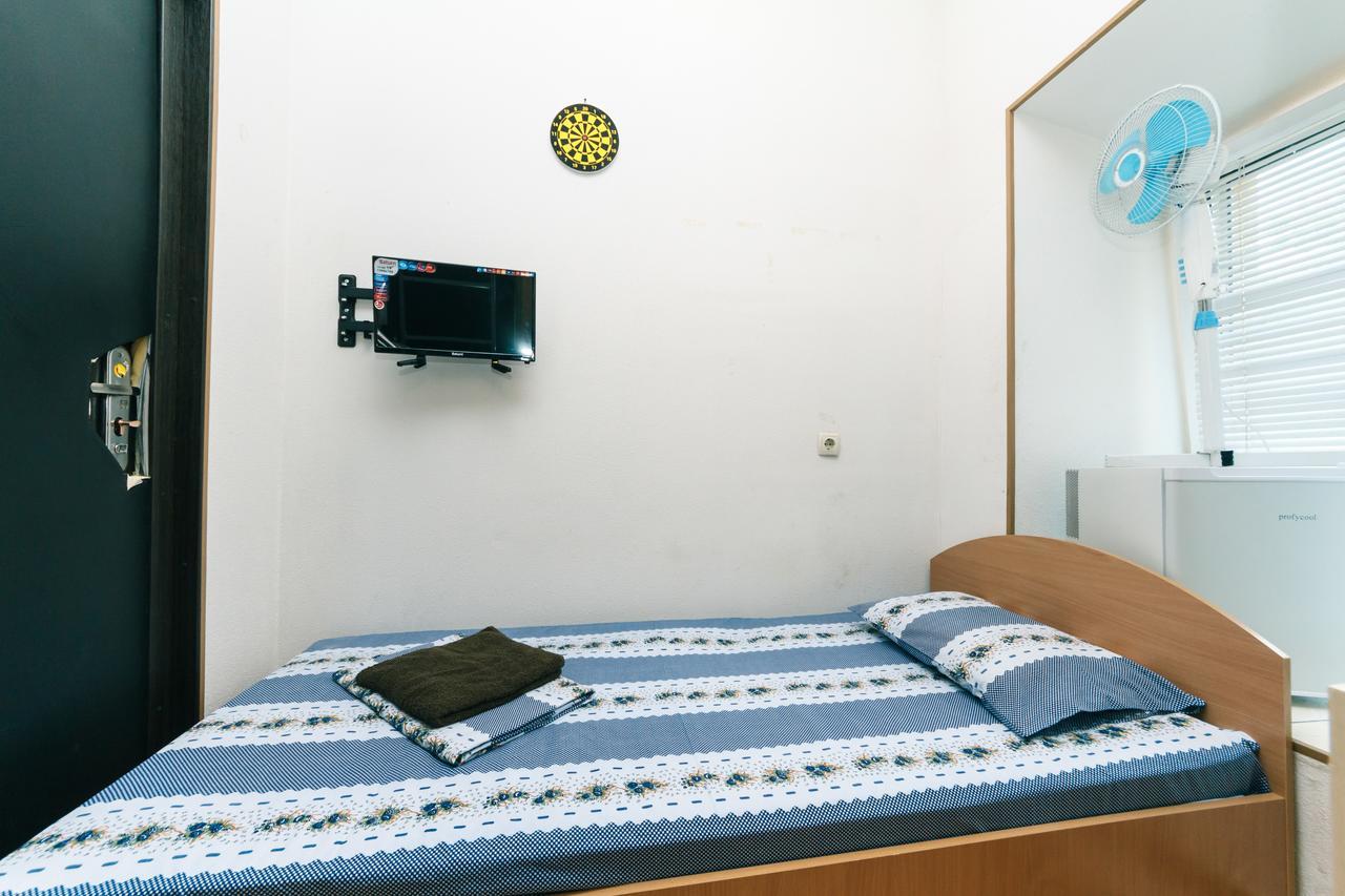 Small Room Near Independence Square Kiev Exteriör bild